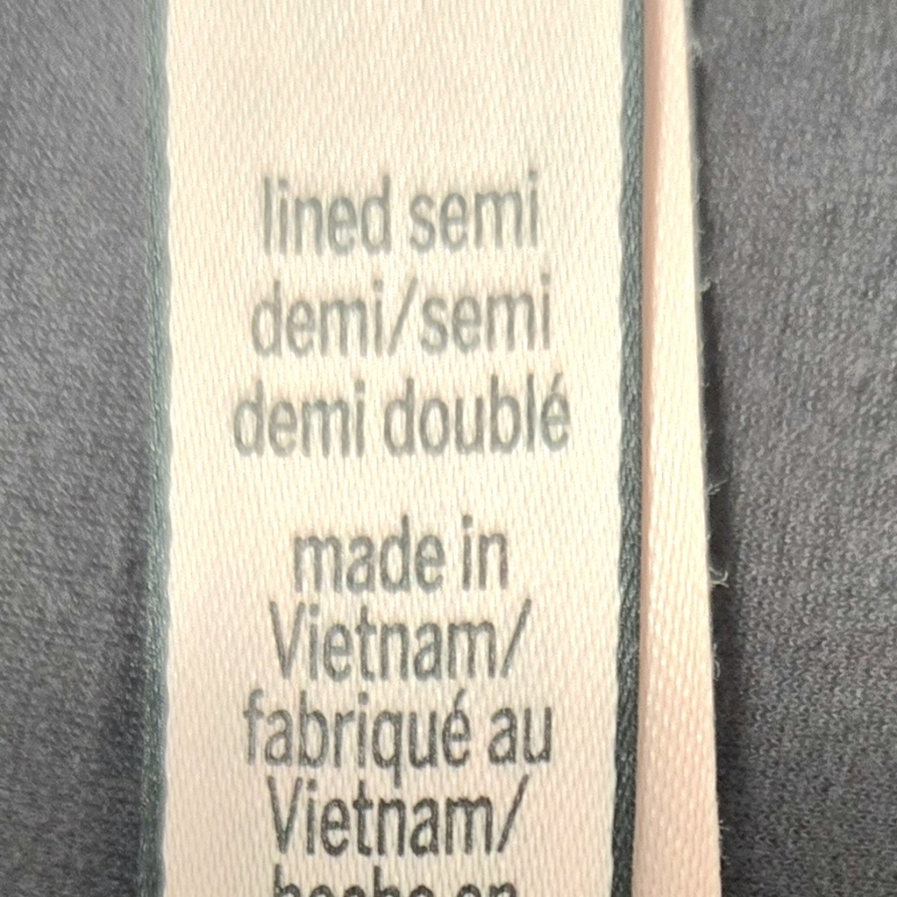 Victoria's Secret Lined, Semi Demi Bra. Gray. 38D - Picture 12 of 13